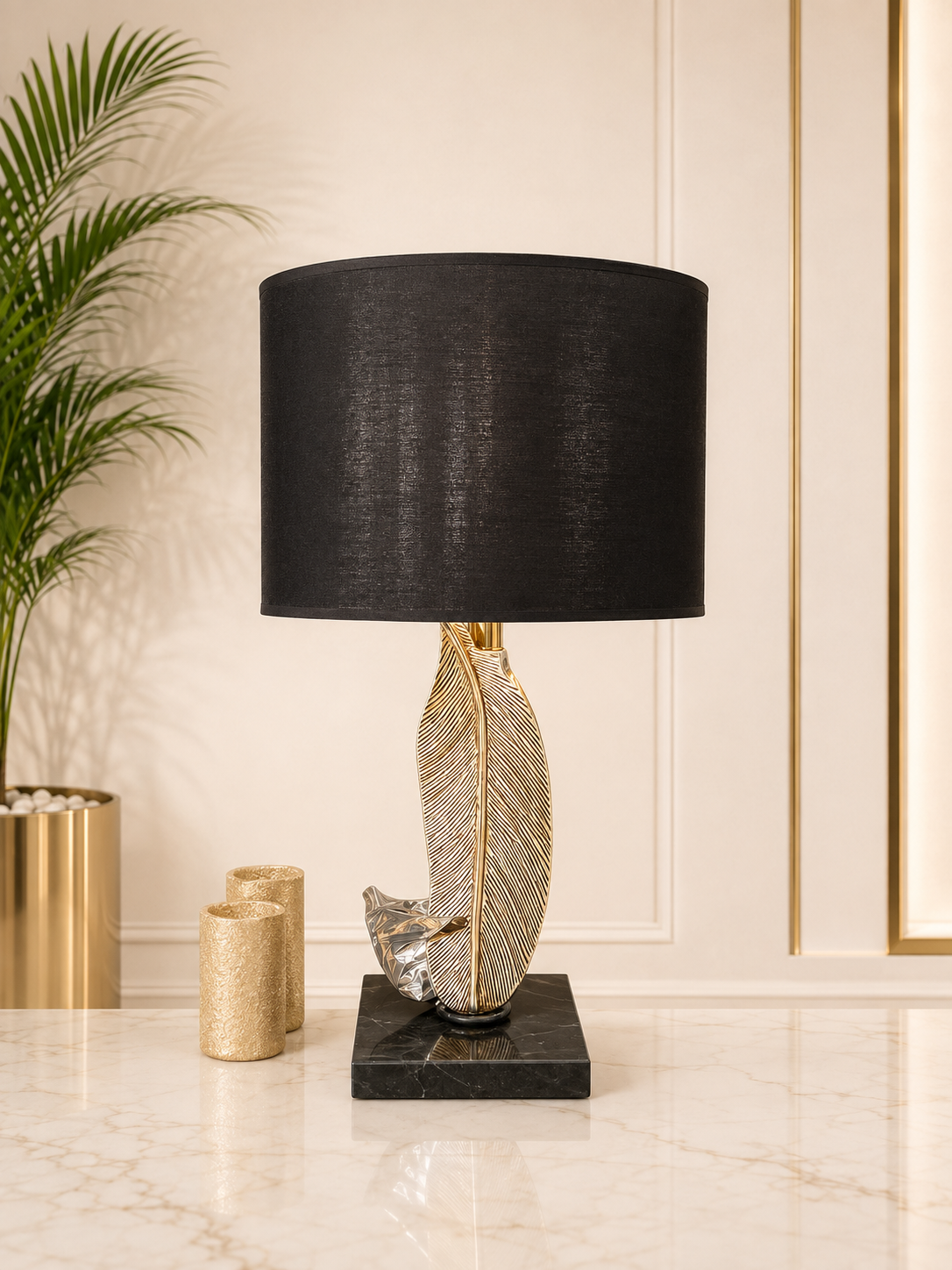 Eclipse Essence Table Lamp
